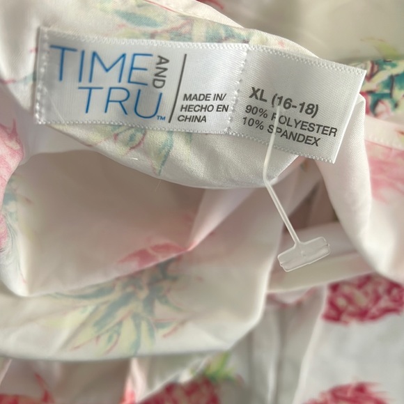 Time And Tru Two Set Casual Shorts & Tank Top - Picture 3 of 11